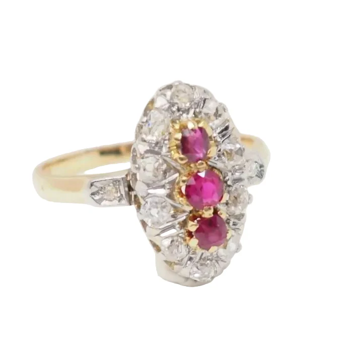 Bague Trilogie en or jaune, rubis et diamants - Image 5