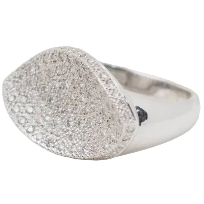 Bague Pavée en or blanc et diamants - Image 3