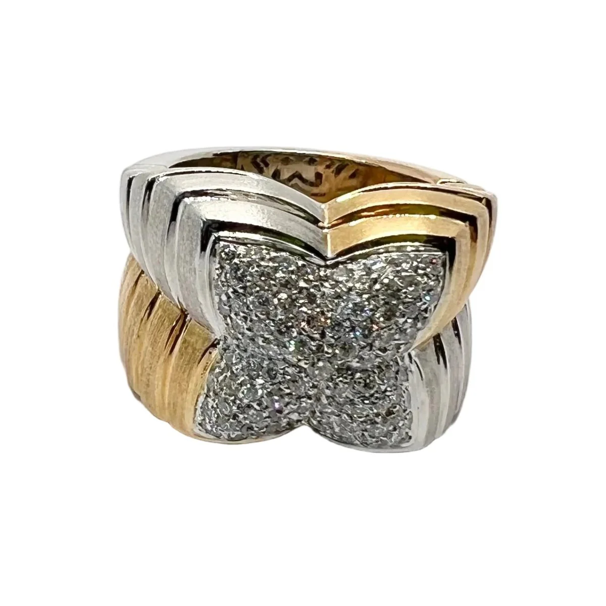 Bague Pavée BULGARI en or jaune, or blanc et diamants