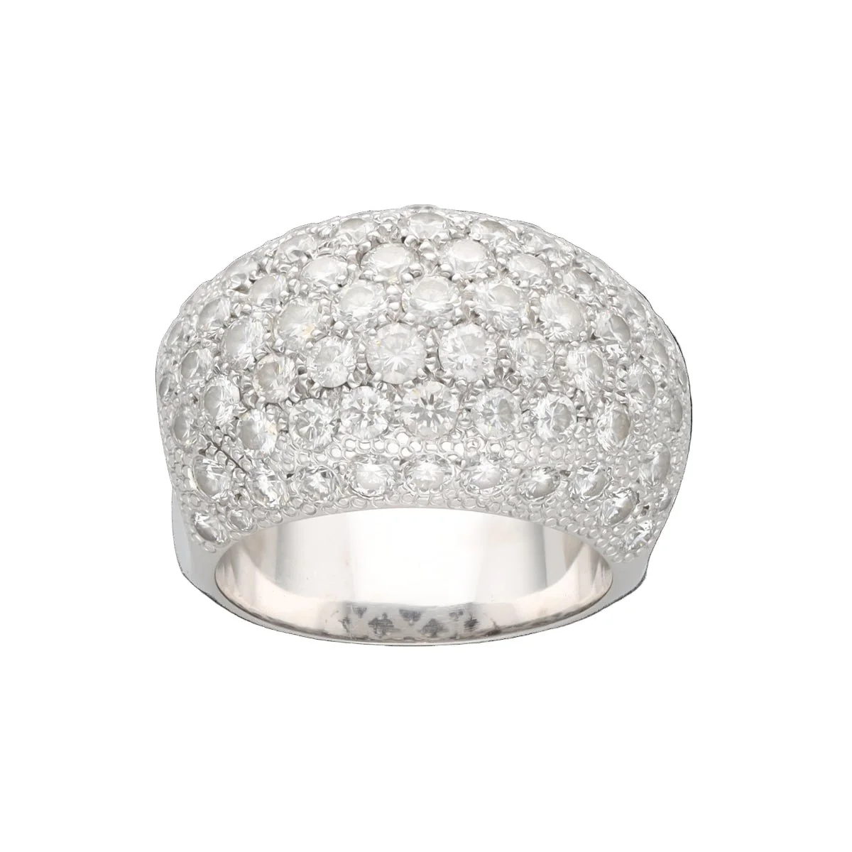 Bague Pavée en or blanc et diamants