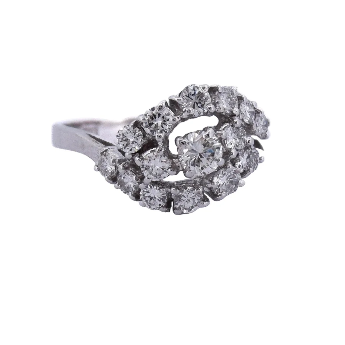 Bague Pavée en or blanc et diamants