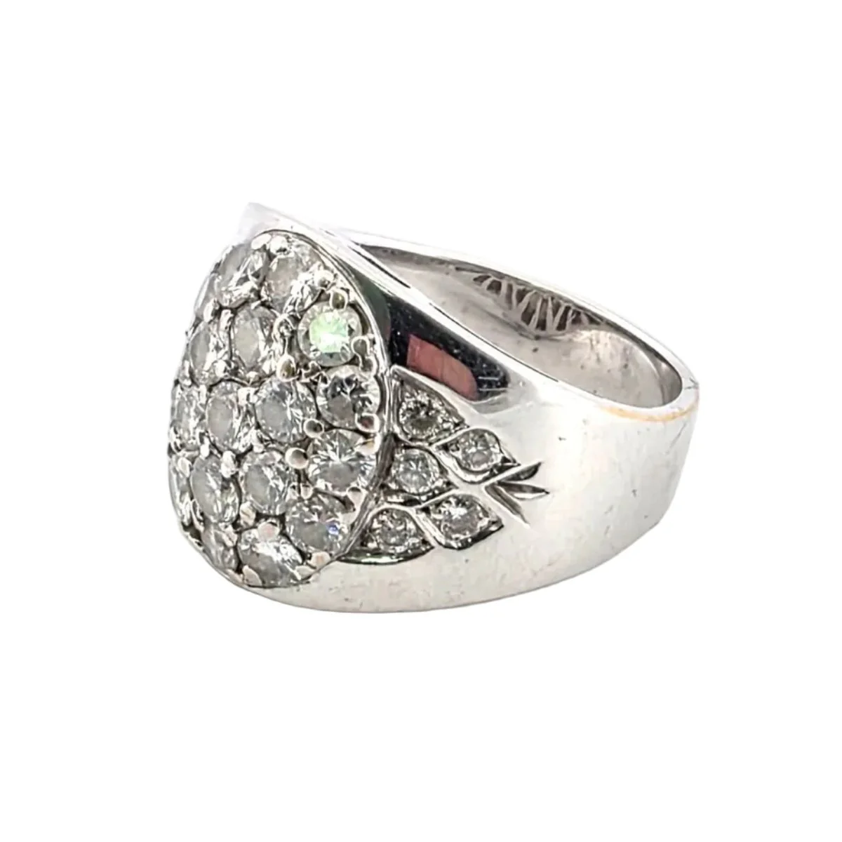 Bague Pavée en or blanc et diamants - Image 3