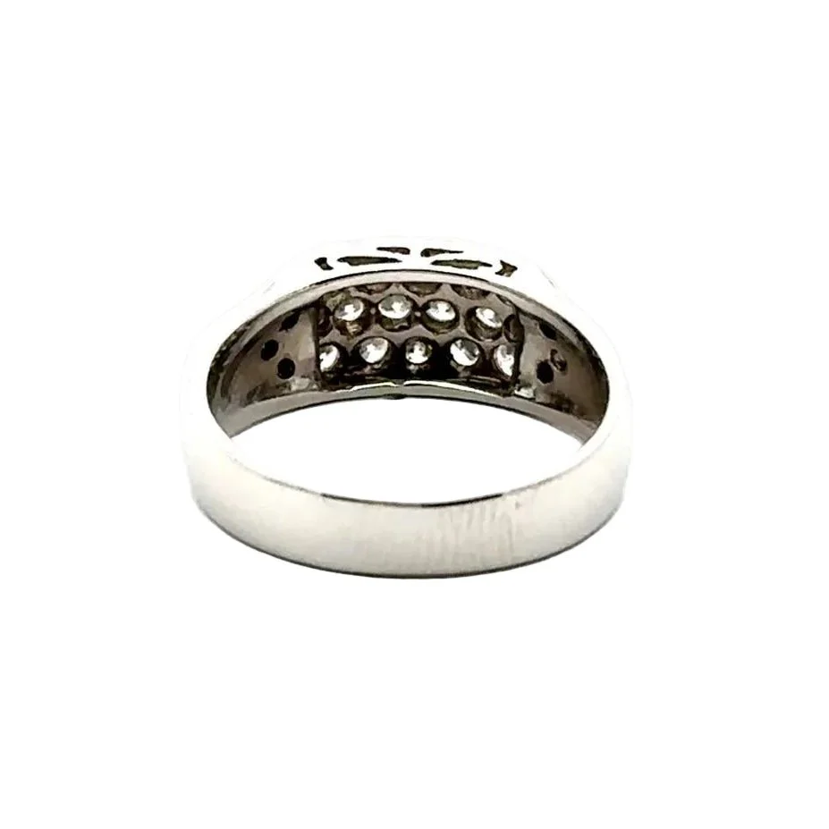 Bague Pavée en or blanc et diamants - Image 4