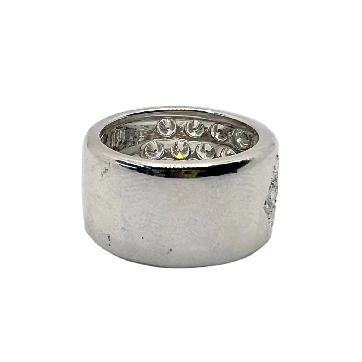 Bague Pavée en or blanc et diamants - Image 3
