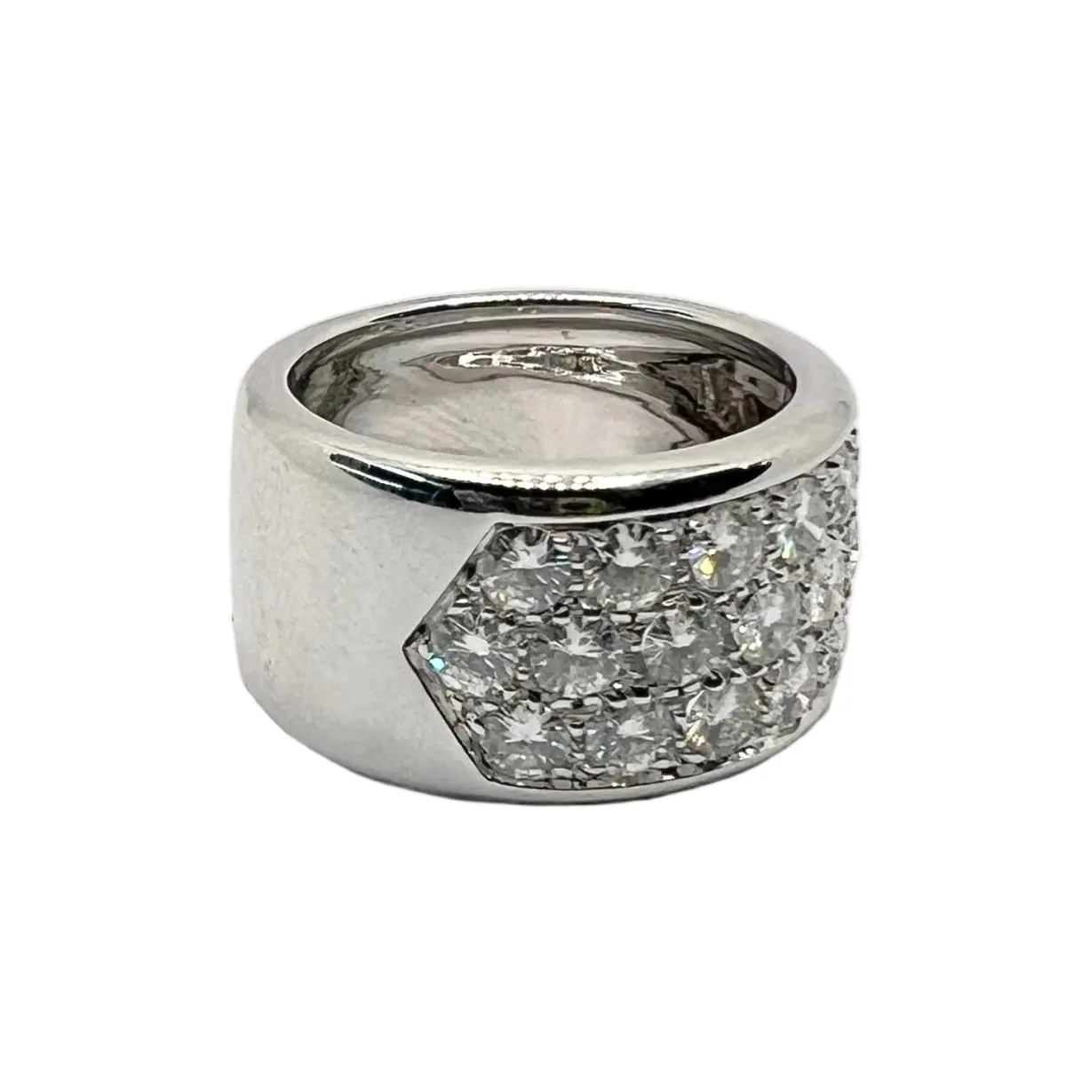 Bague Pavée en or blanc et diamants - Image 4