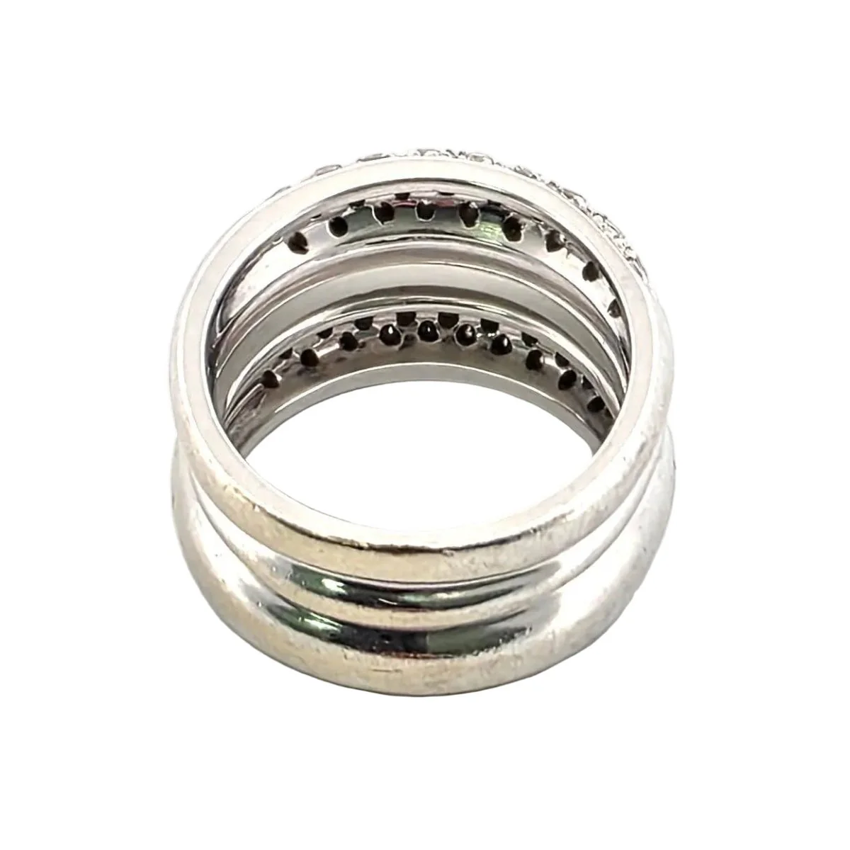 Bague Pavée en or blanc et diamants - Image 3