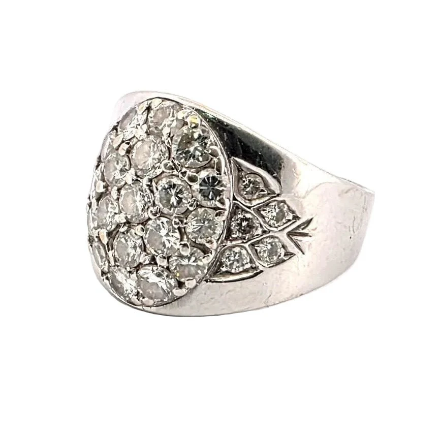 Bague Pavée en or blanc et diamants - Image 2