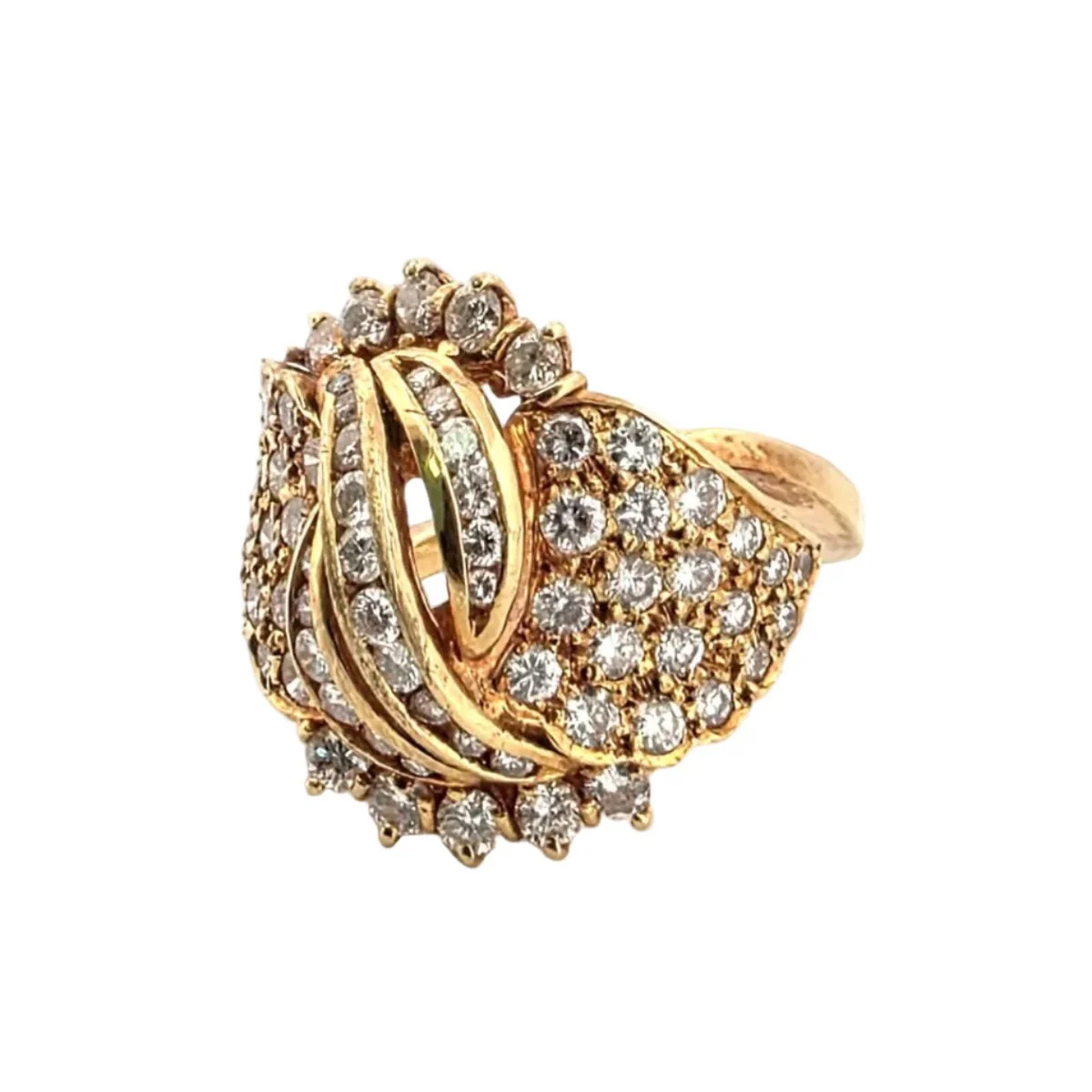 Bague Pavée en or jaune et diamants - Image 2