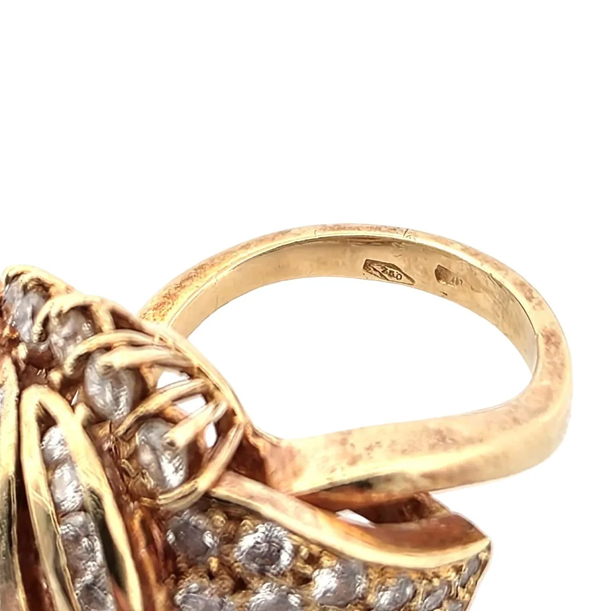 Bague Pavée en or jaune et diamants - Image 6