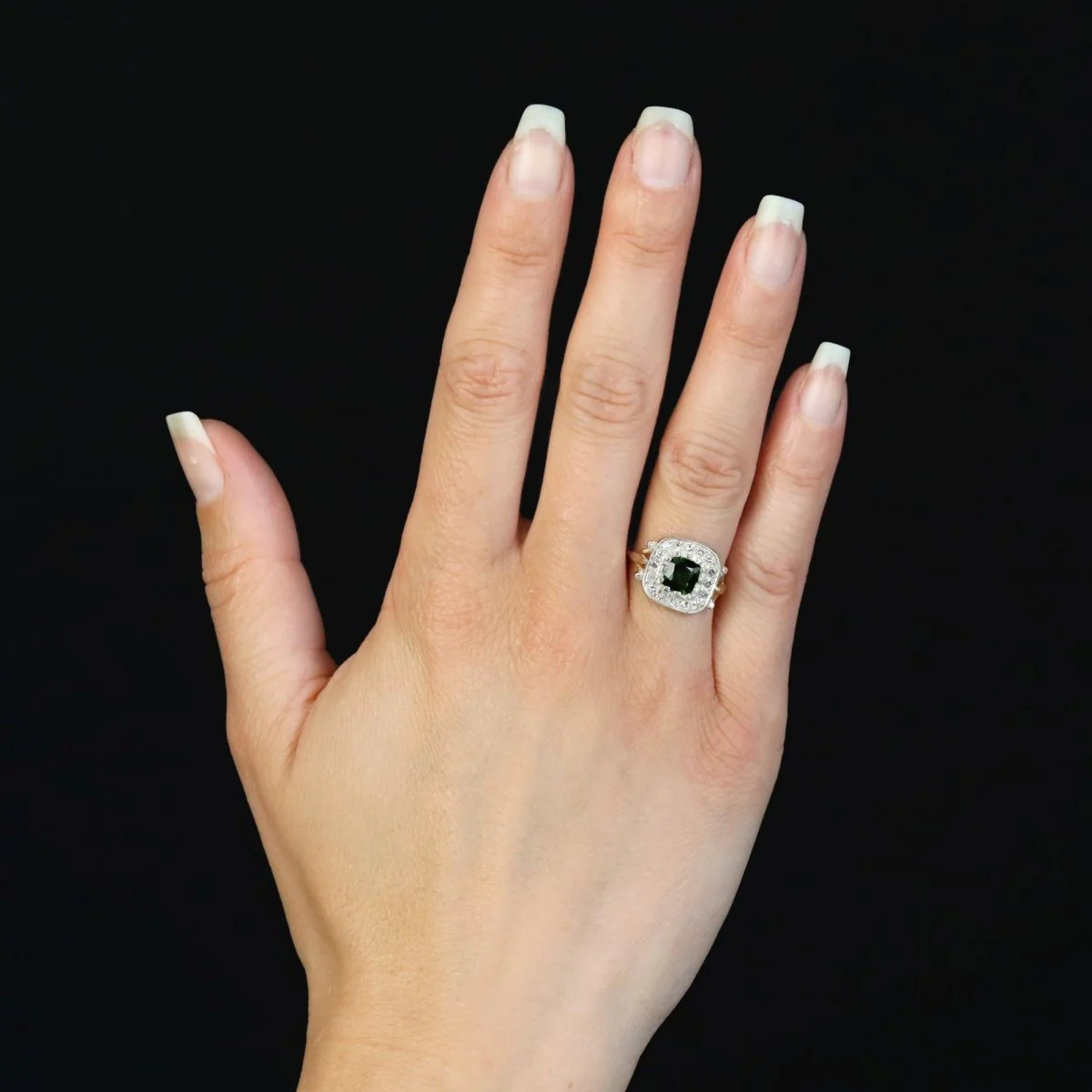 Bague ancienne en or jaune et argent avec péridot et diamants - Image 2