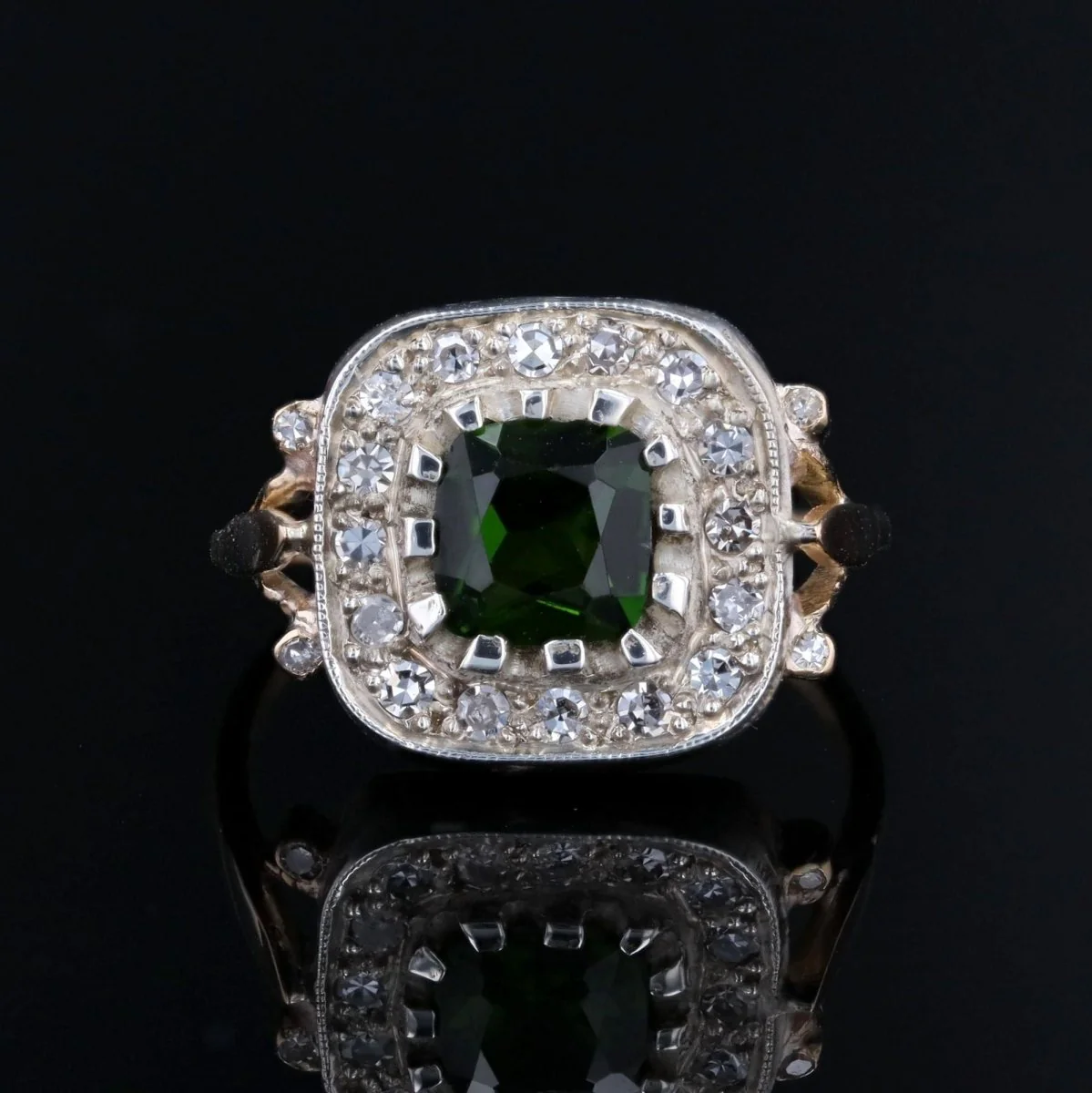 Bague ancienne en or jaune et argent avec péridot et diamants - Image 5
