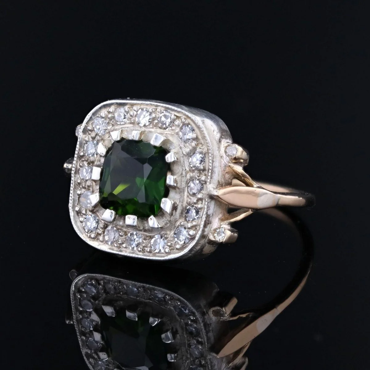 Bague ancienne en or jaune et argent avec péridot et diamants - Image 7