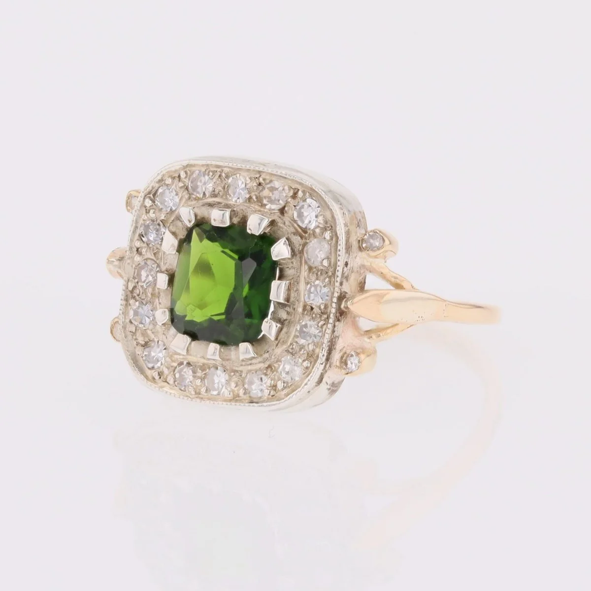 Bague ancienne en or jaune et argent avec péridot et diamants - Image 9