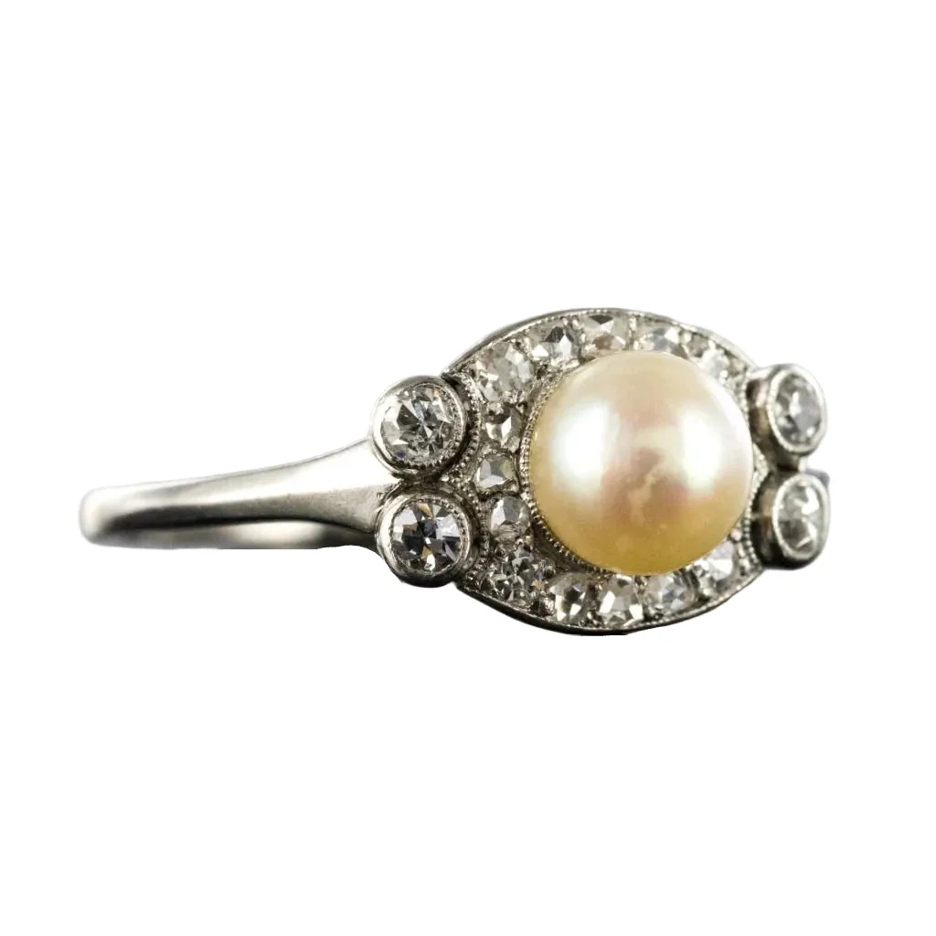 Bague Entourage en platine, perle et diamants - Image 5
