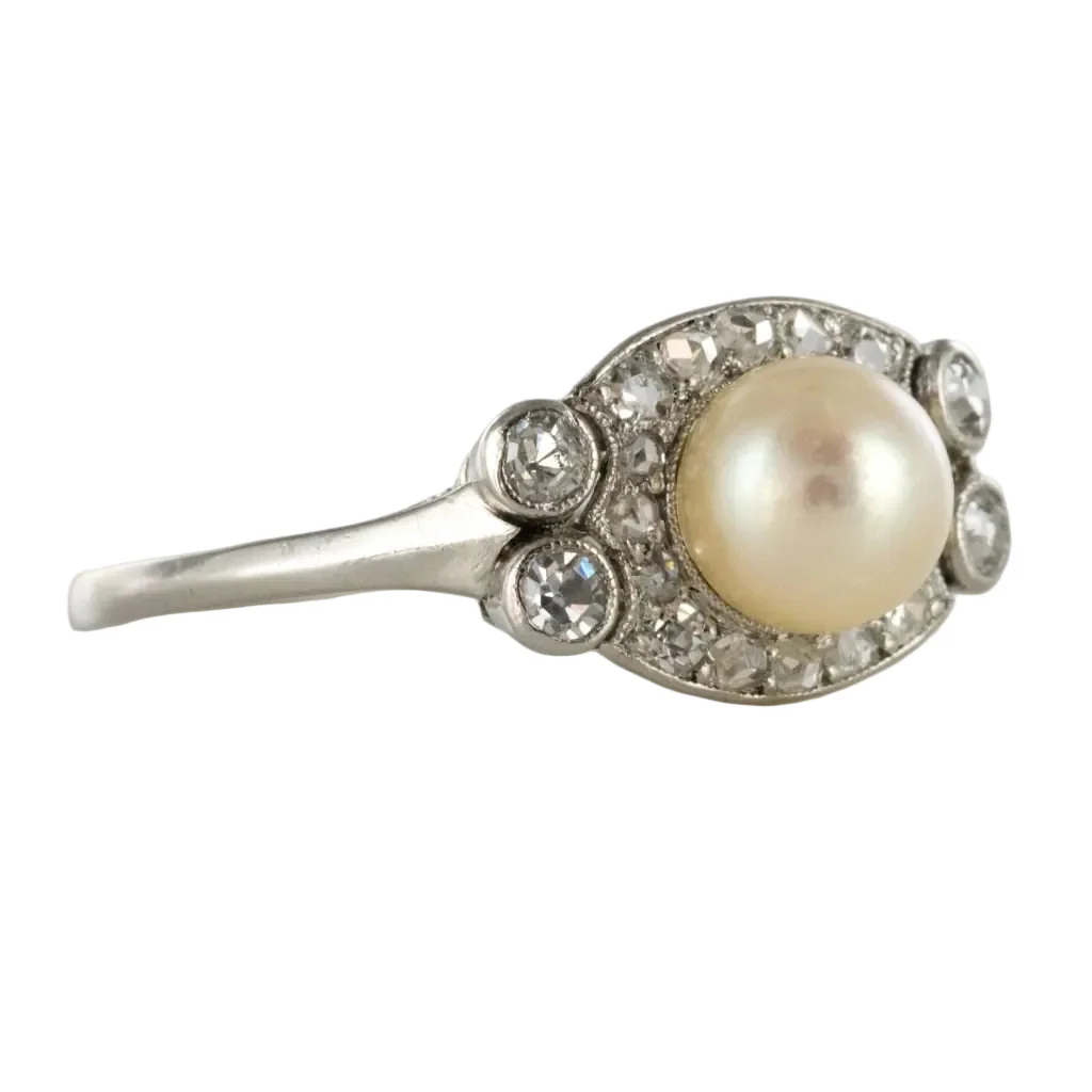 Bague Entourage en platine, perle et diamants - Image 6