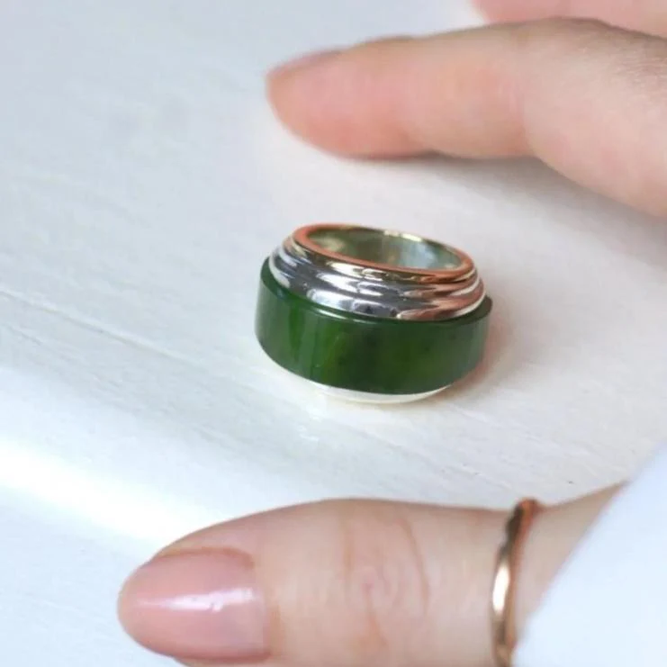 Bague Jonc Puiforcat en jade, or et argent - Image 10