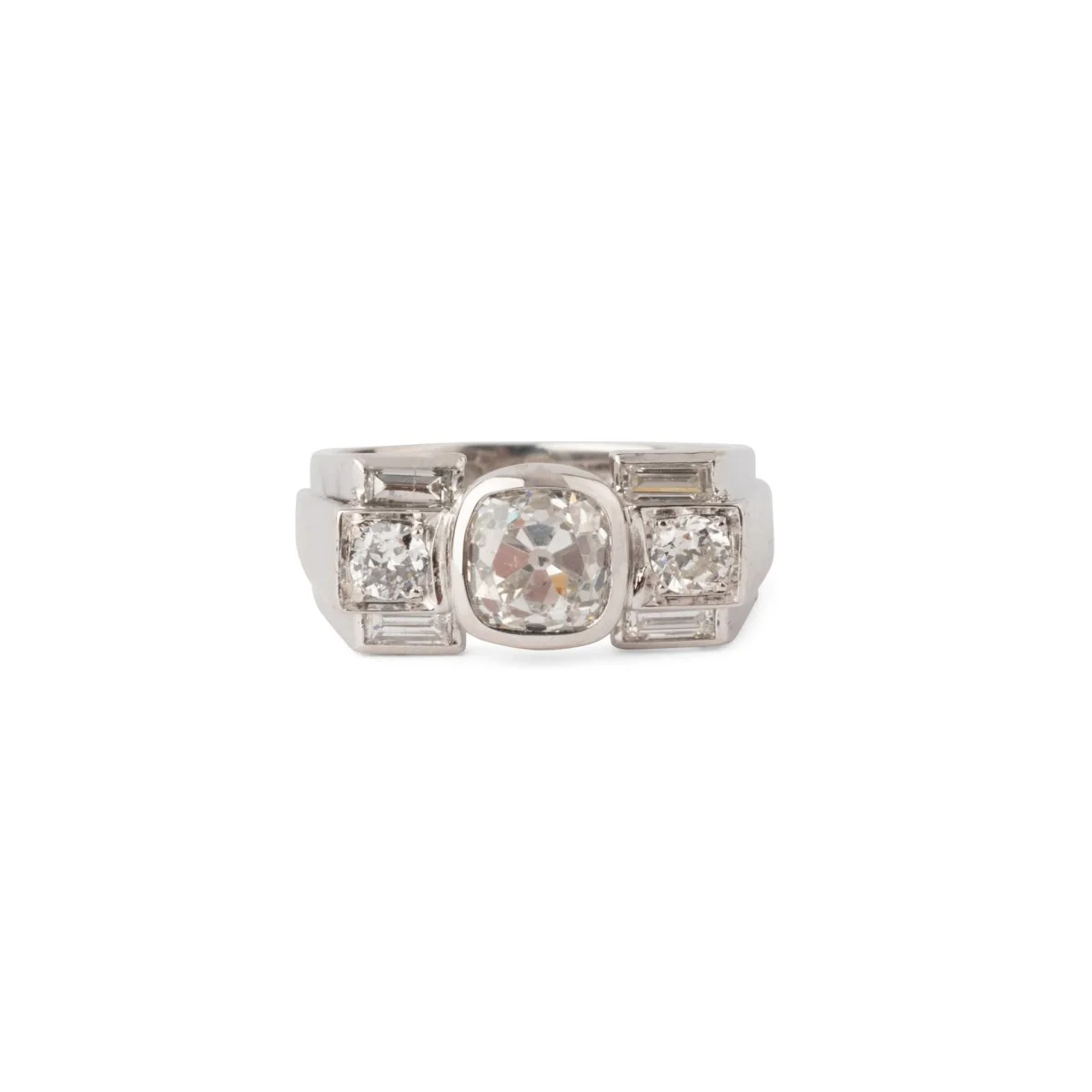 Bague en or jaune, platine et diamants