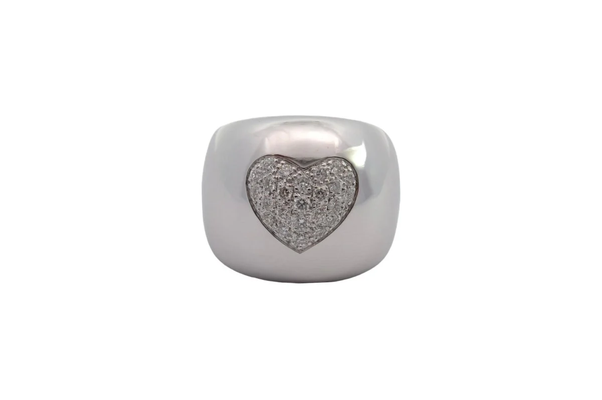 Bague POIRAY "Heart" sertie de diamants