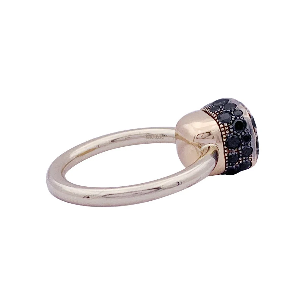 Bague Pomellato, "Nudo Solitaire", deux ors, diamants traités noirs. - Image 2