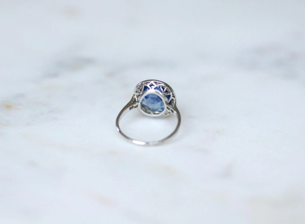 Bague Art Déco Saphir de Ceylan Non Chauffé 4,40 Cts et Diamants - Image 9