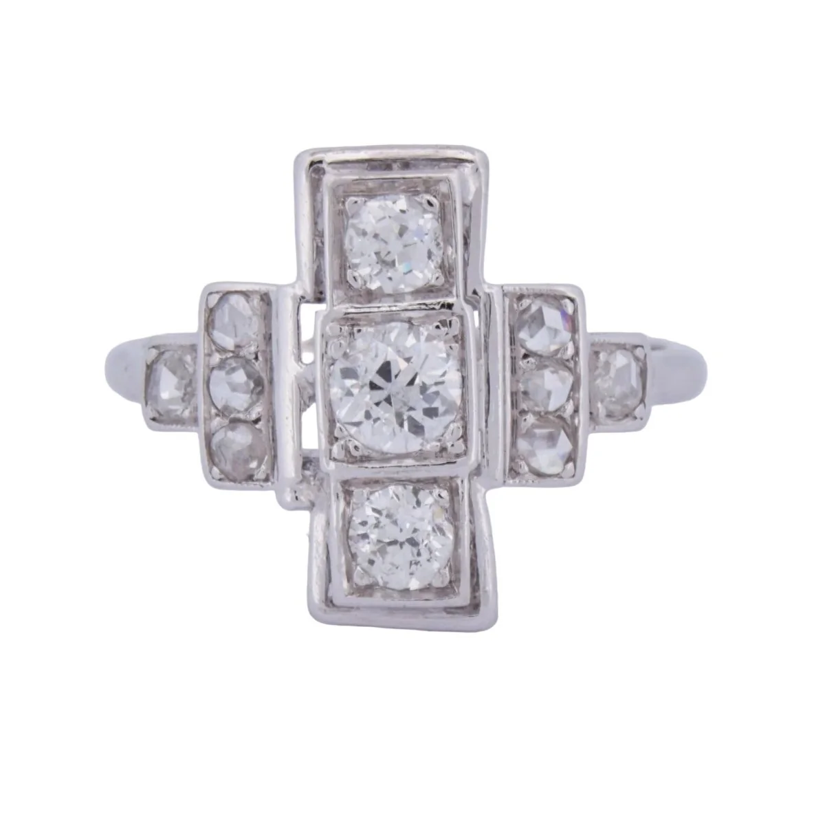 Bague Pompadour en or blanc et diamants