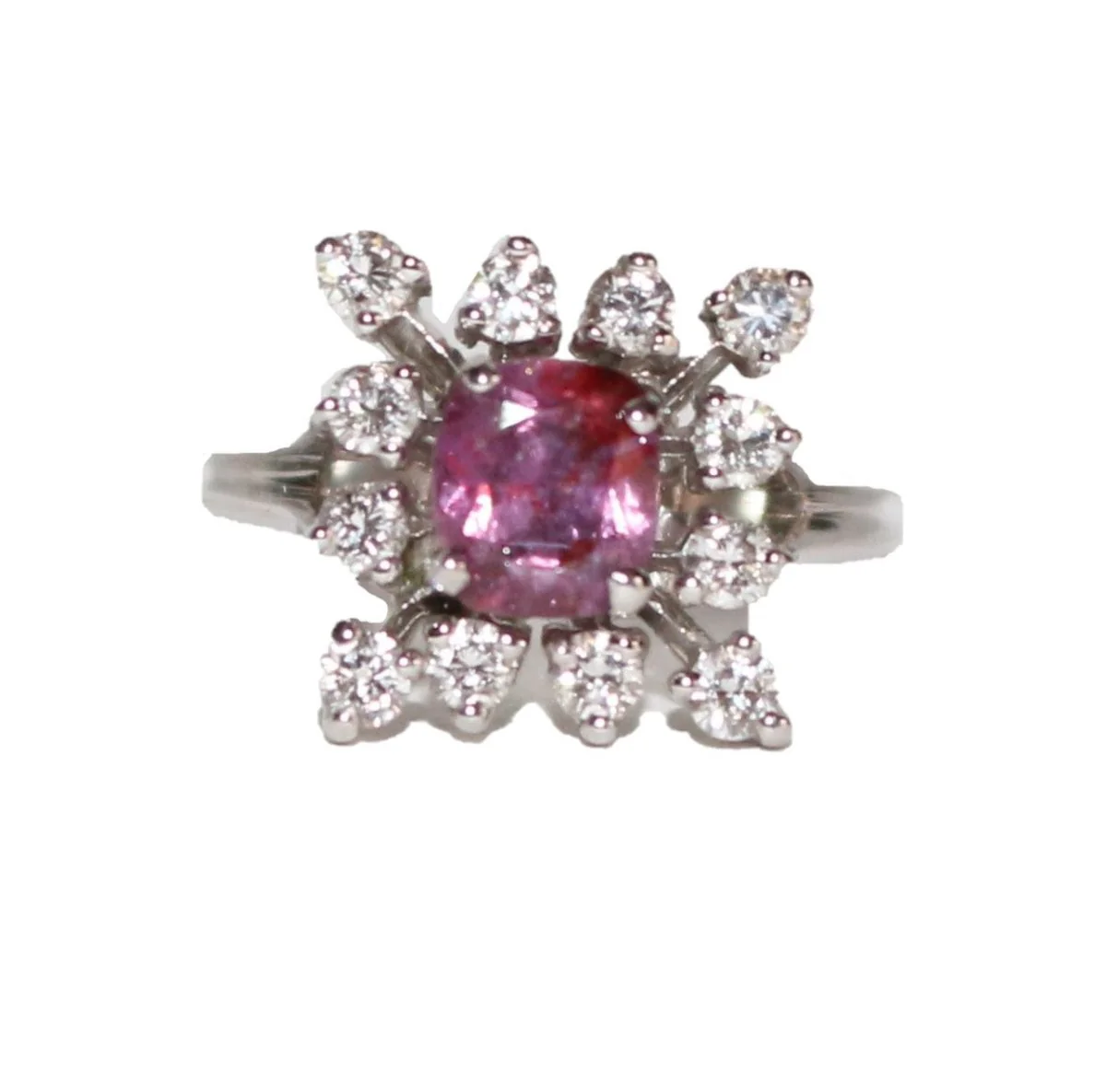 Bague Marguerite en or blanc, rubis et diamants