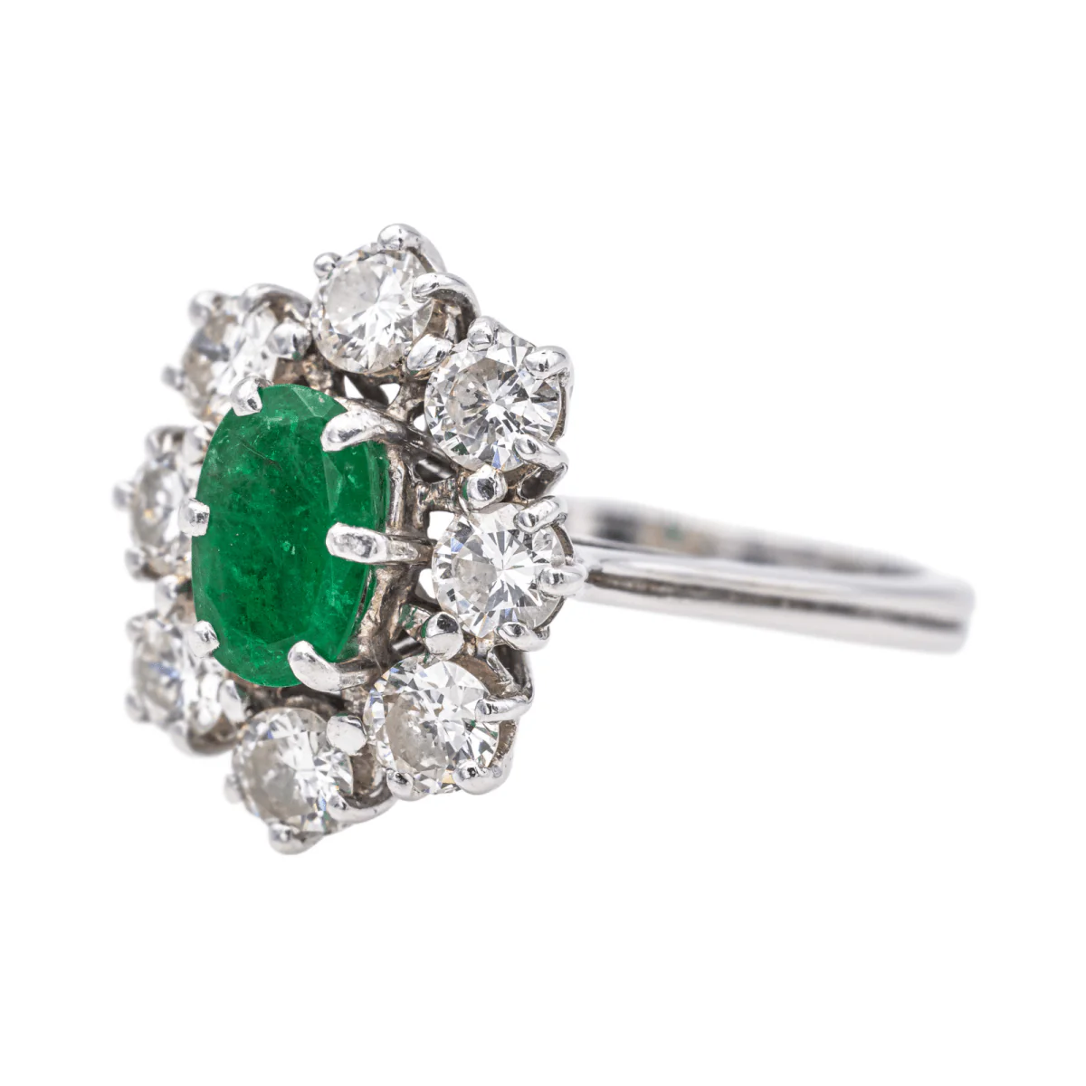 Bague Pompadour en or blanc, platine, émeraude et diamants - Image 3