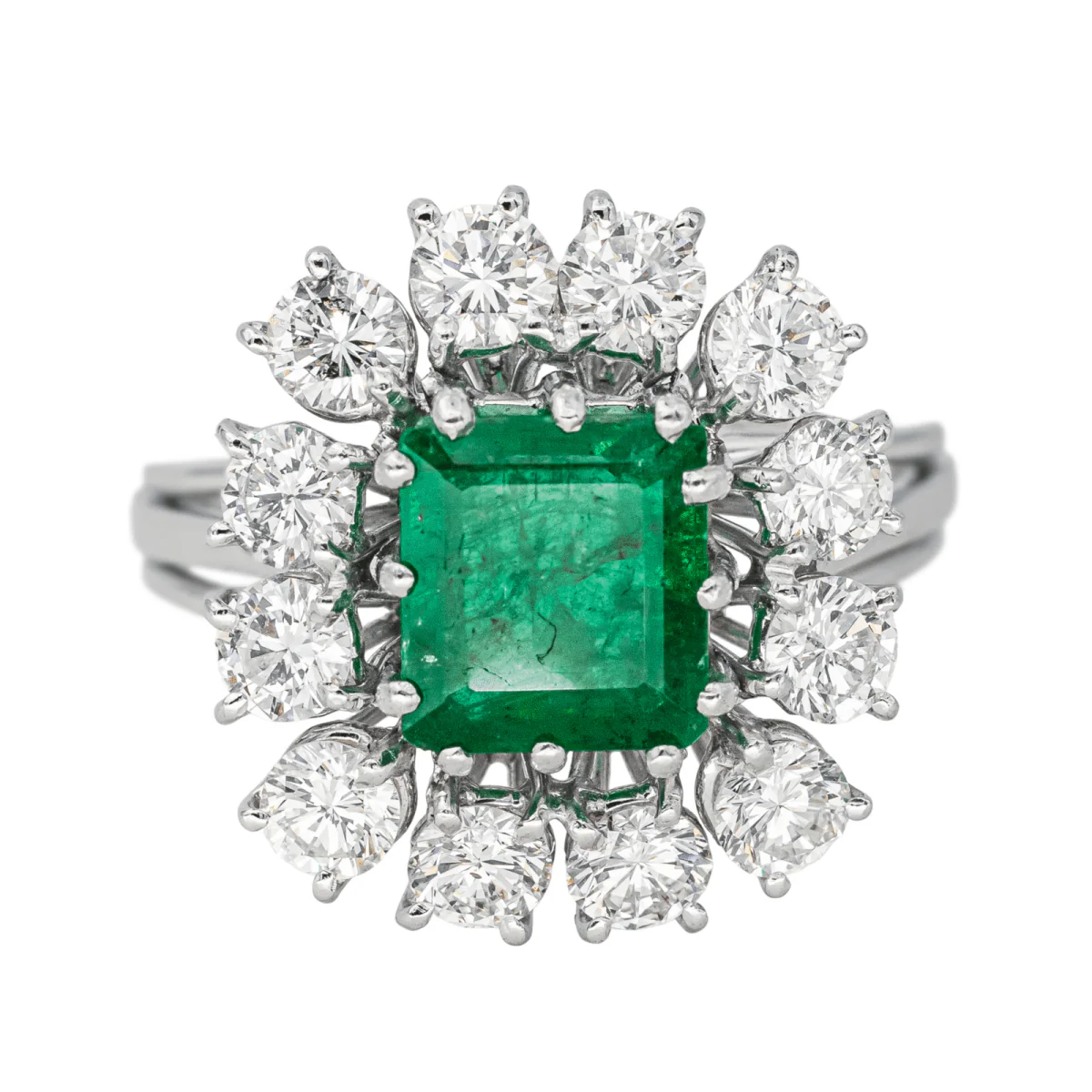 Bague Pompadour en or blanc, émeraude et diamants