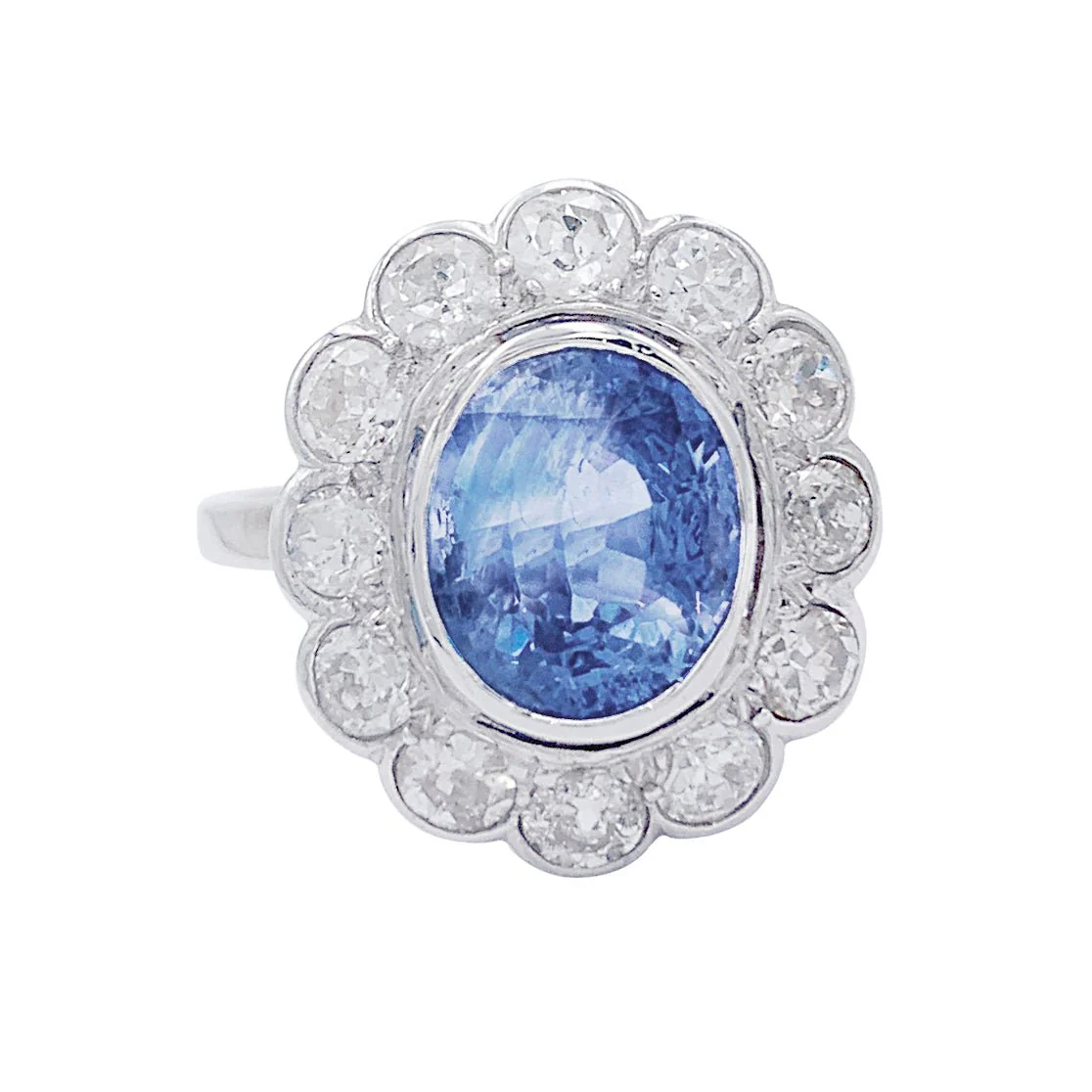 Bague Pompadour, or blanc, platine, saphir et diamants