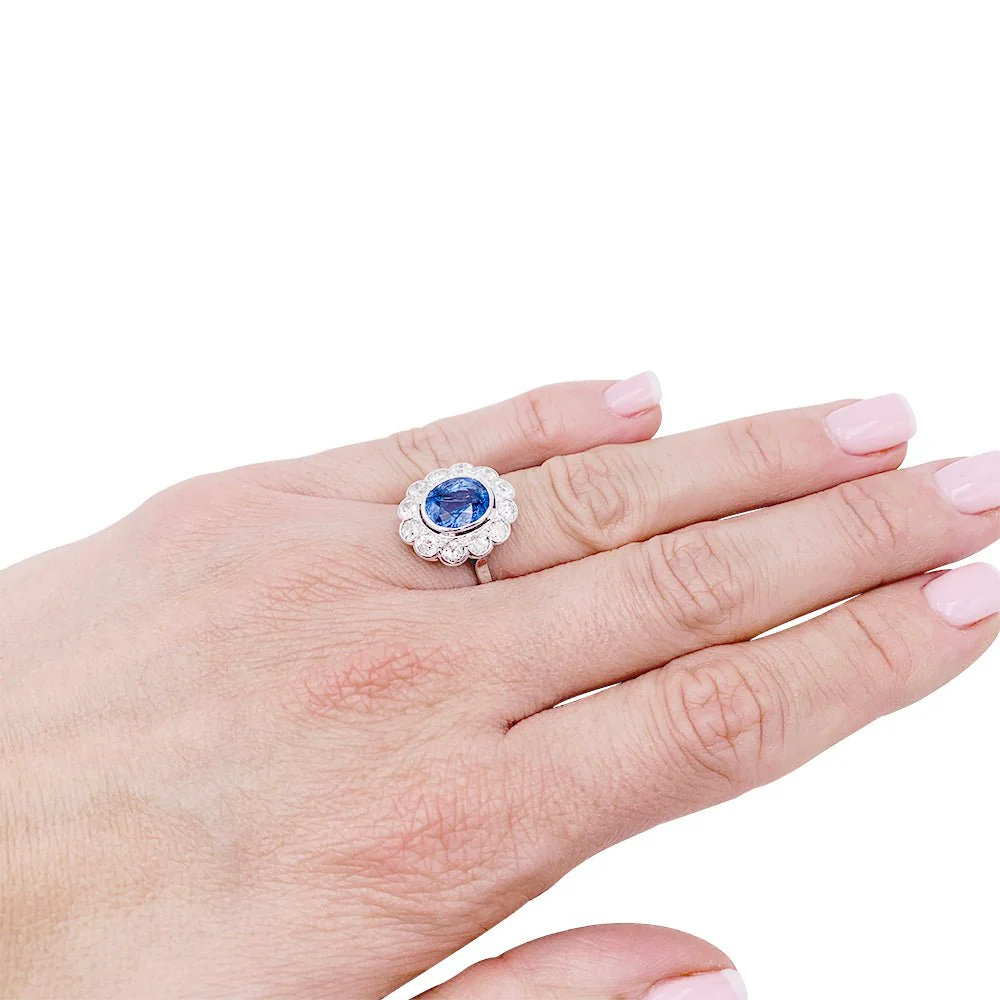 Bague Pompadour, or blanc, platine, saphir et diamants - Image 6