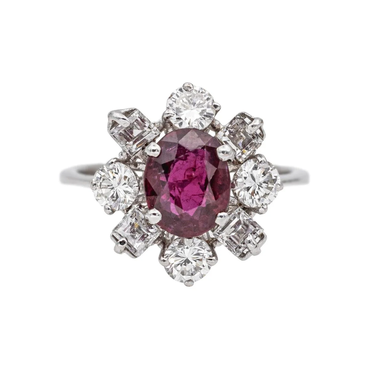 Bague Pompadour en or blanc, rubis et diamants