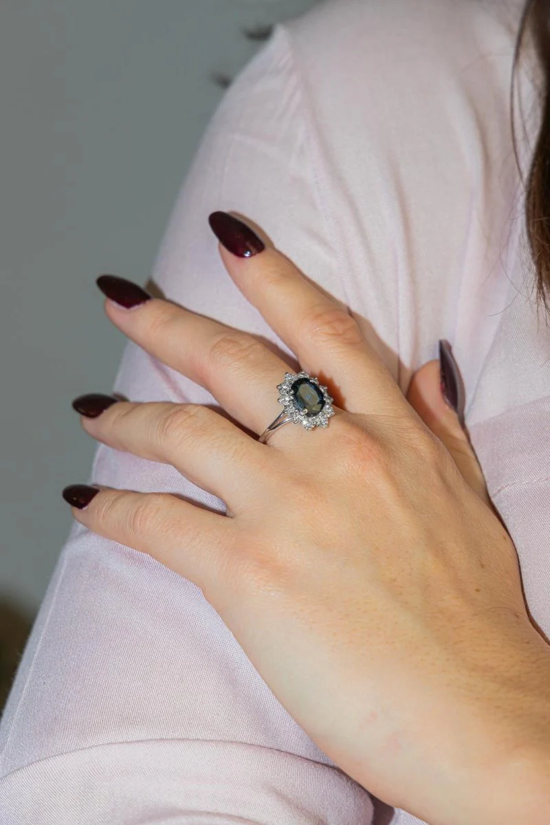 Bague Pompadour Or blanc Saphir - Image 2