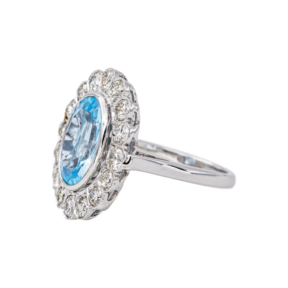 Bague Pompadour en or blanc, topaze et diamants - Image 4