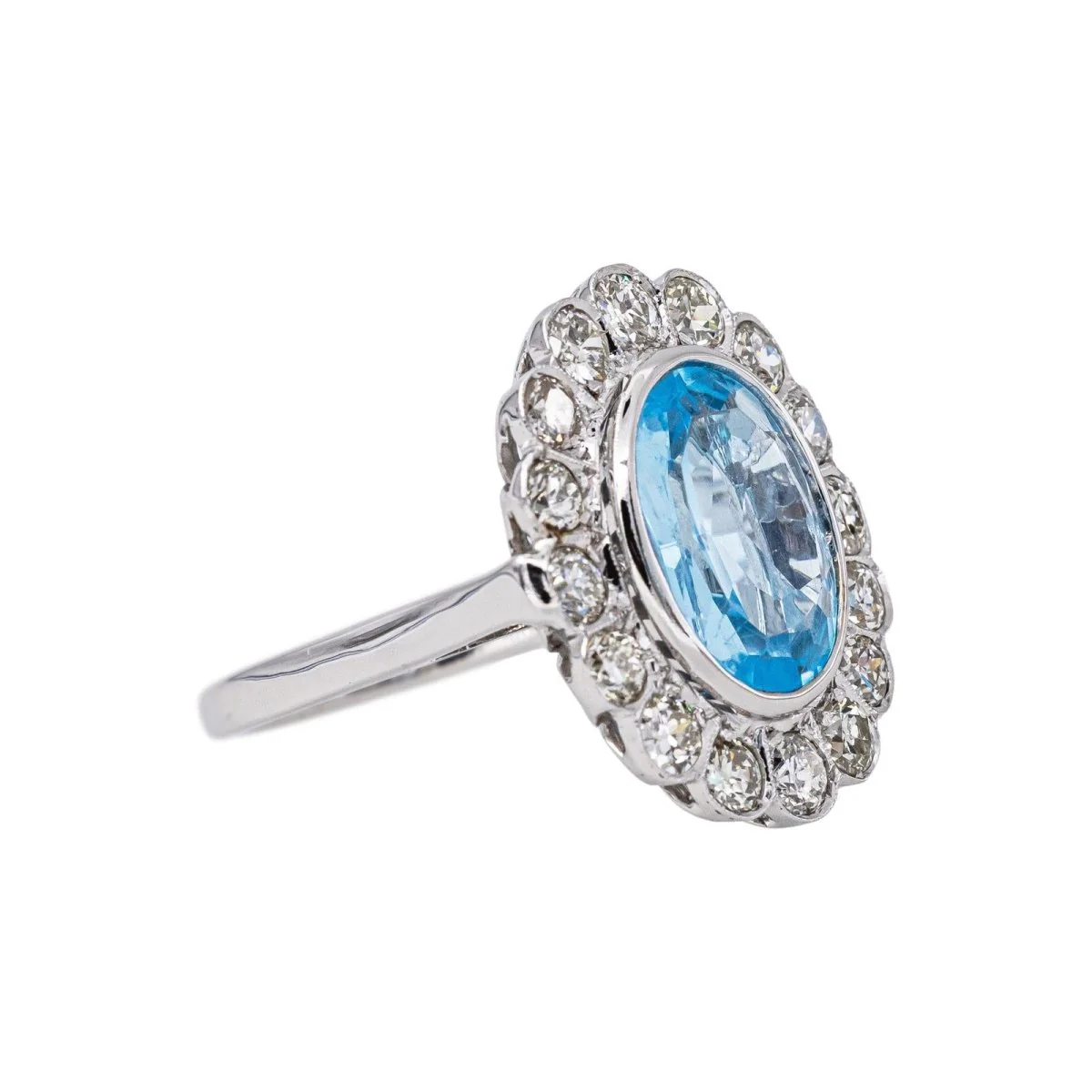 Bague Pompadour en or blanc, topaze et diamants - Image 6