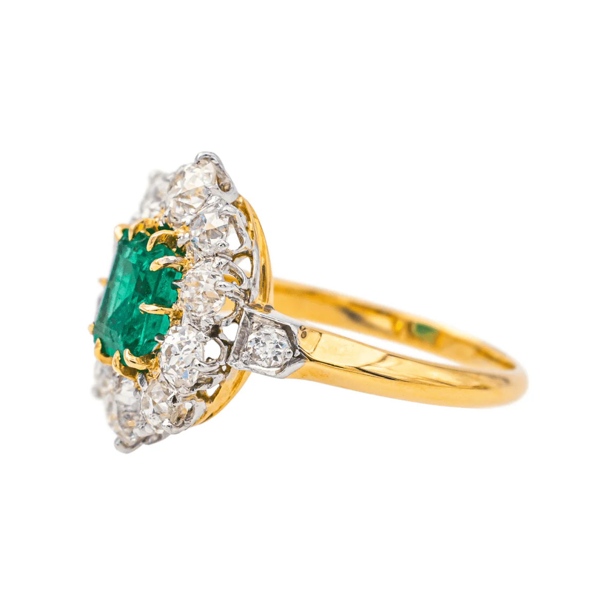 Bague Pompadour en or jaune, émeraude et diamants - Image 4