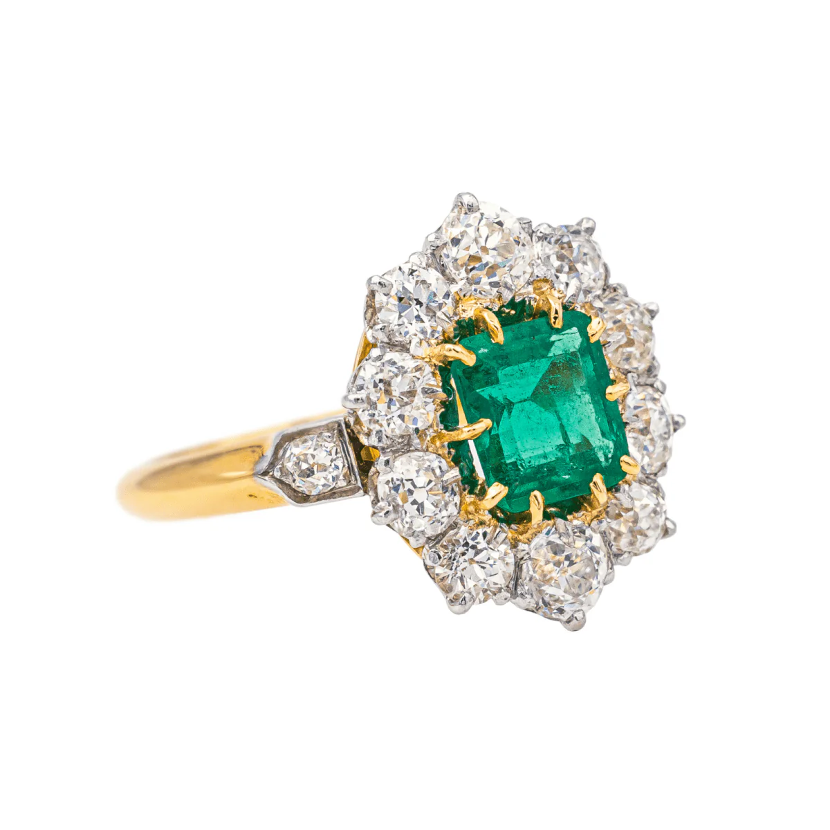 Bague Pompadour en or jaune, émeraude et diamants - Image 6