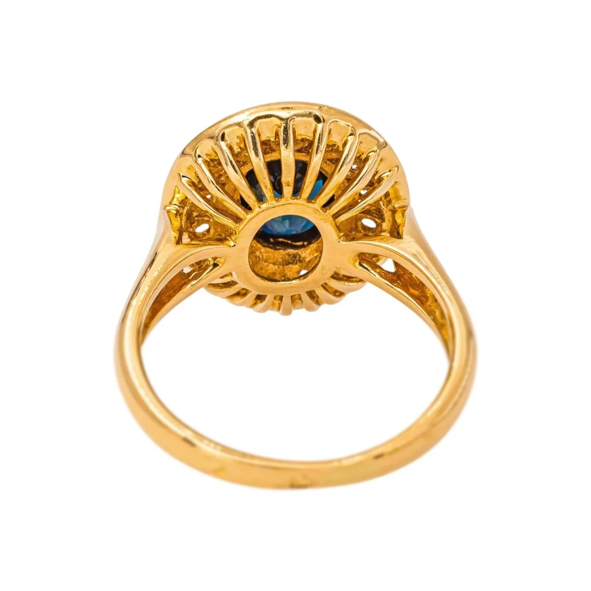 Bague Pompadour en or jaune, saphir et diamants - Image 5