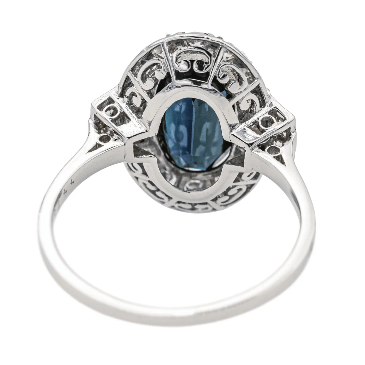 Bague Pompadour en platine, saphir et diamants - Image 5