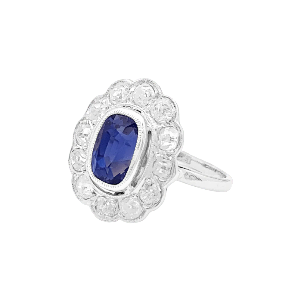 Bague Entourage en platine, saphir et diamants - Image 2