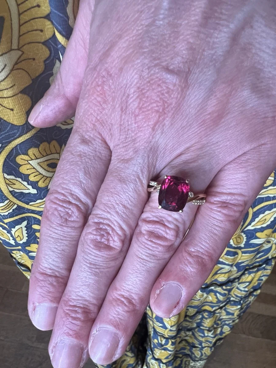 Bague Rubellite 4.16 Carats Diamants Or Jaune 18 Carats - Image 3