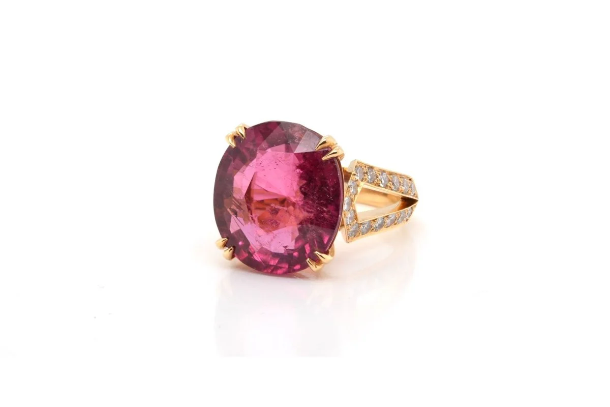 Bague rubellite et diamants en or jaune