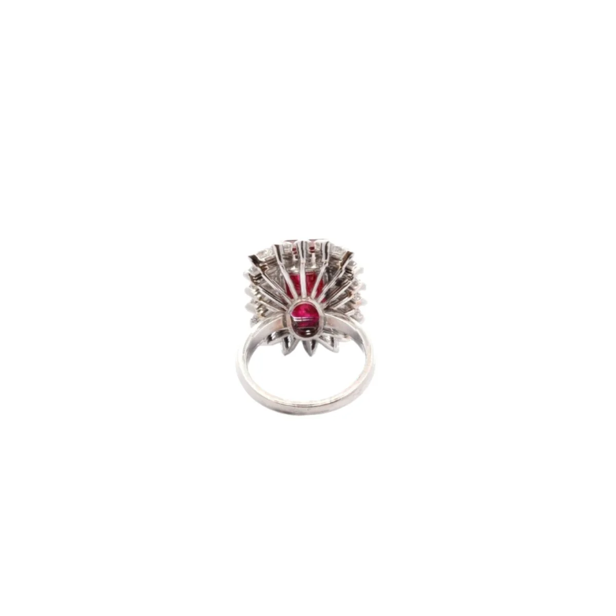 Bague Marguerite en or blanc, rubis Birman et diamants - Image 5