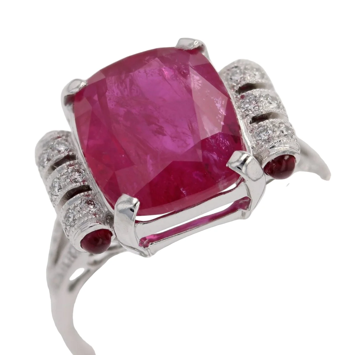 Bague Cocktail en or blanc, rubis et diamants - Image 6