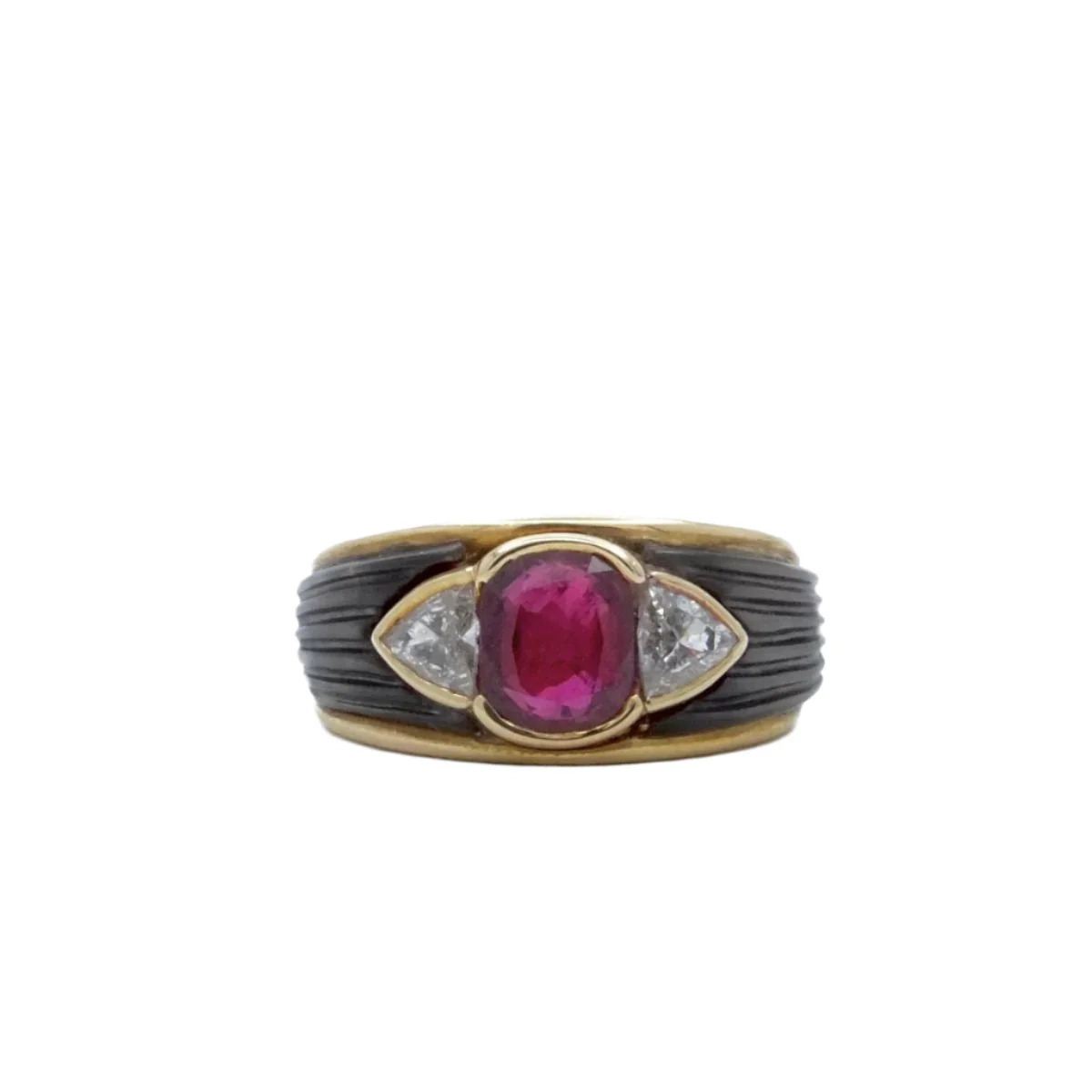 Bague Bandeau en or jaune et rubis
