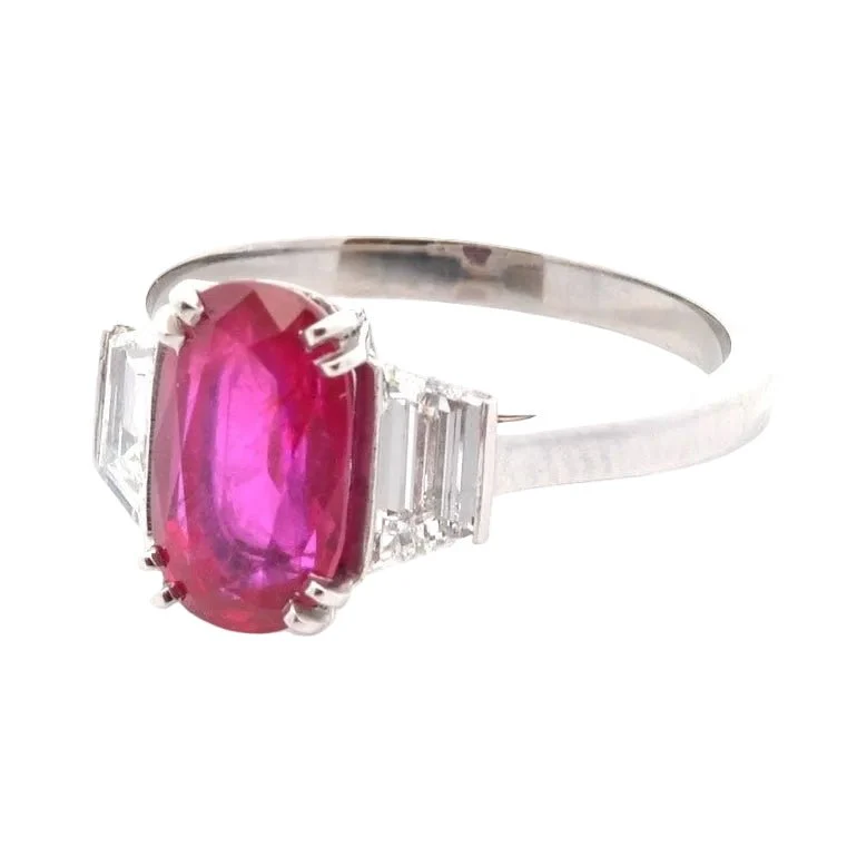 Bague Trilogie en platine, rubis et diamants - Image 2