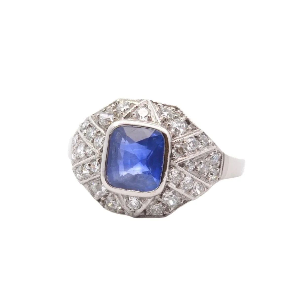 Bague entourage en platine saphir et diamant - Image 4