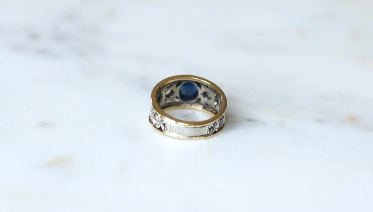 Bague Saphir Cabochon et Diamants sur Or jaune et Argent - Image 8