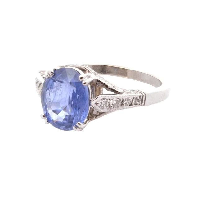 Bague Solitaire en platine, saphir, et diamants - Image 3