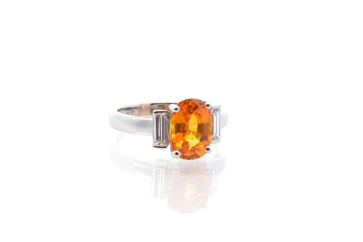 Bague saphir et diamants en or - Image 4