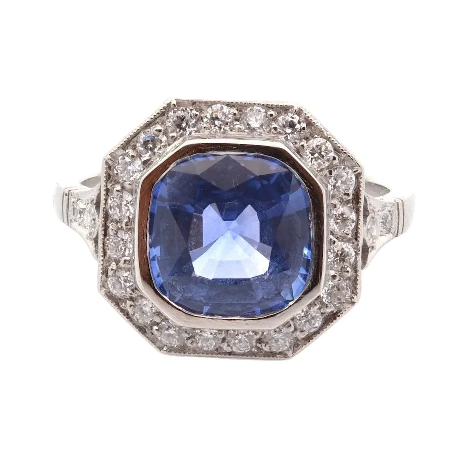 Bague Entourage en platine, saphir et diamants